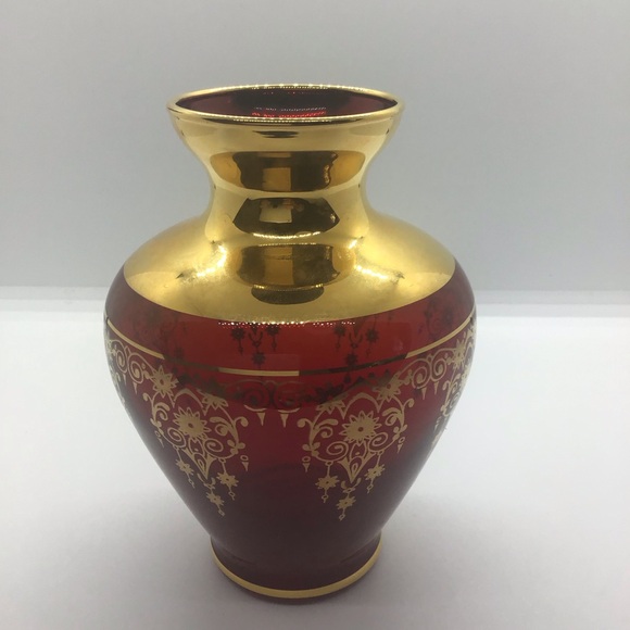 Ruby Red Hand Blown Vecchia Italian Glass Vase W Gold Gilt Design 5” Bohemian - Picture 3 of 9